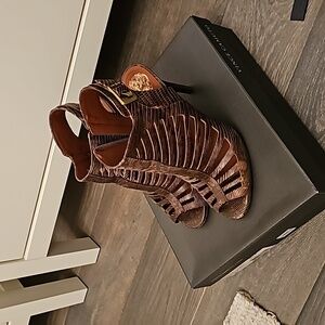 Vince Camuto Aphrodite lizard print heel